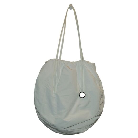 Low Classic Women's Natural Shirring String Shoulder Bag Excellent White - Picture 1 of 12